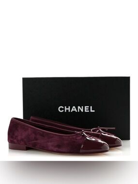 CHANEL burgundy Suede Ballet Flats